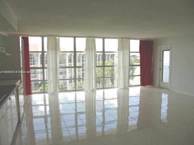 Property Photo: 701 Three Islands Blvd 510 FL 33009