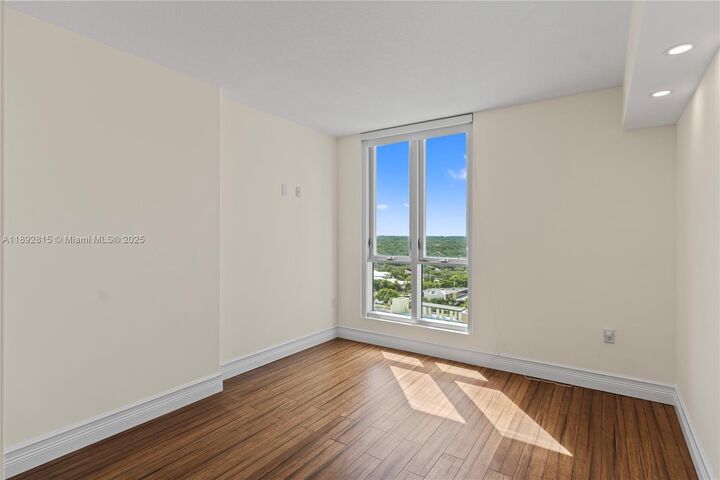 Property Photo:  9055 SW 73 Ct 1502  FL 33156 