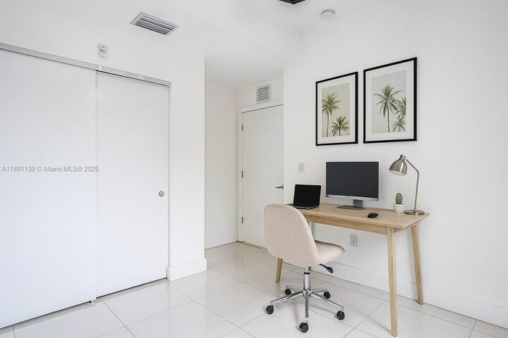 Property Photo:  1901 S Le Jeune Rd 3  FL 33134 