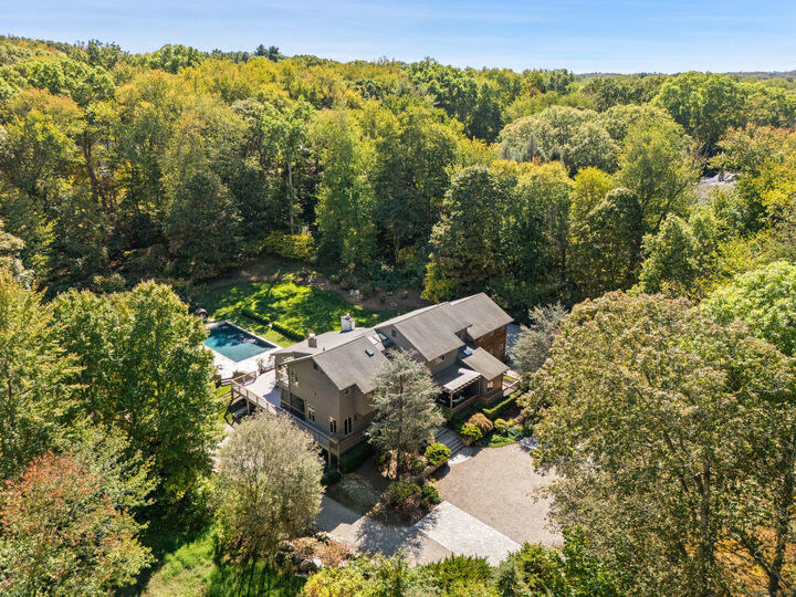 Property Photo:  40 Hermit Lane  CT 06880 
