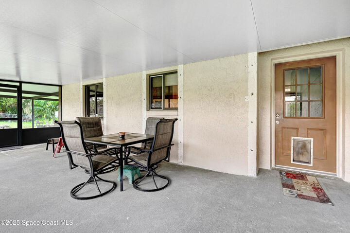 Property Photo:  1078 Grapefruit Road SE  FL 32909