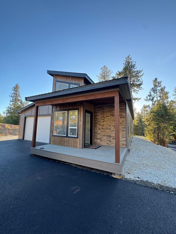 Property Photo: 39897 Sunset Bay Rd WA 99148