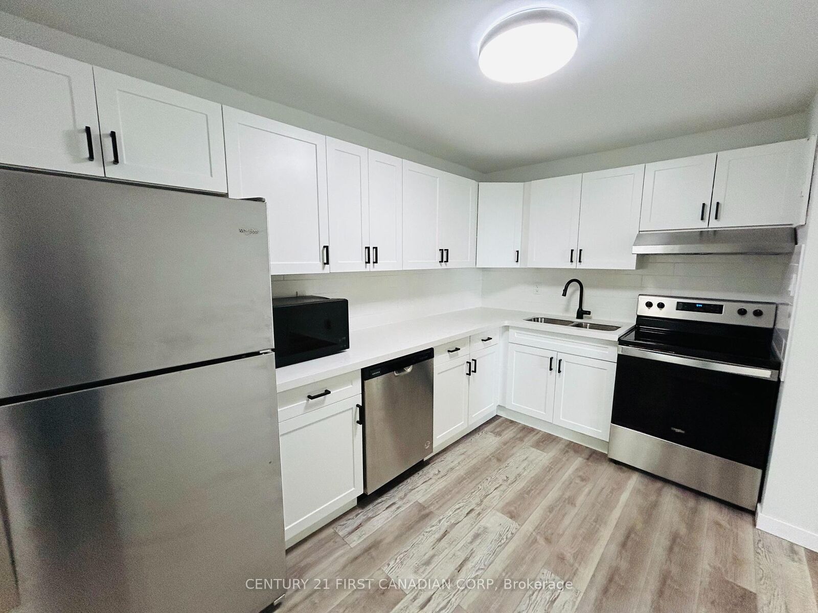 Property Photo:  573 Mornington Avenue 802  ON N5Y 4T9 