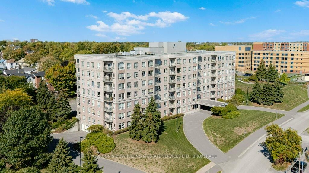 Property Photo: 350 Wellington Street 410 ON K7K 7J7