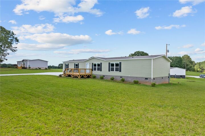 Property Photo: 108 Purdy Road SC 29655