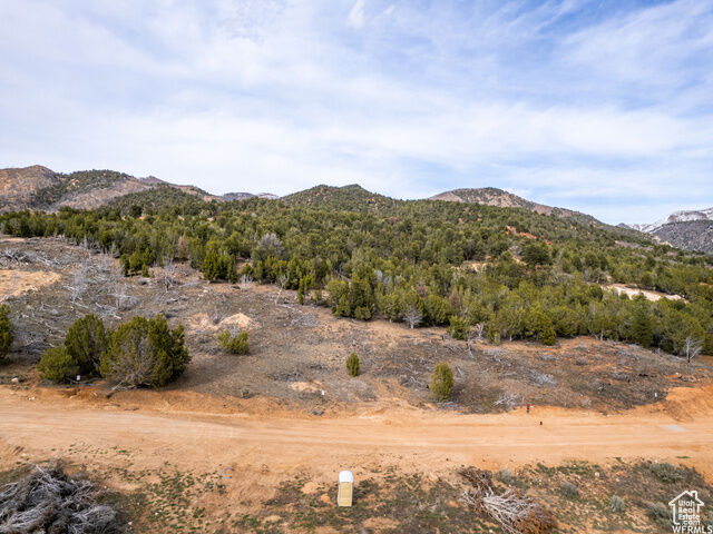 Property Photo: 5248 Cougar Run 44 UT 84629