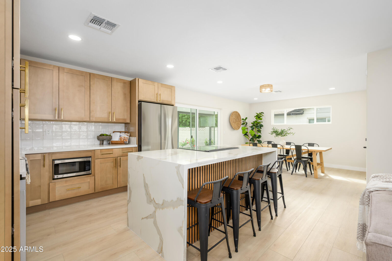 Property Photo:  1337 N 70th Street  AZ 85257 