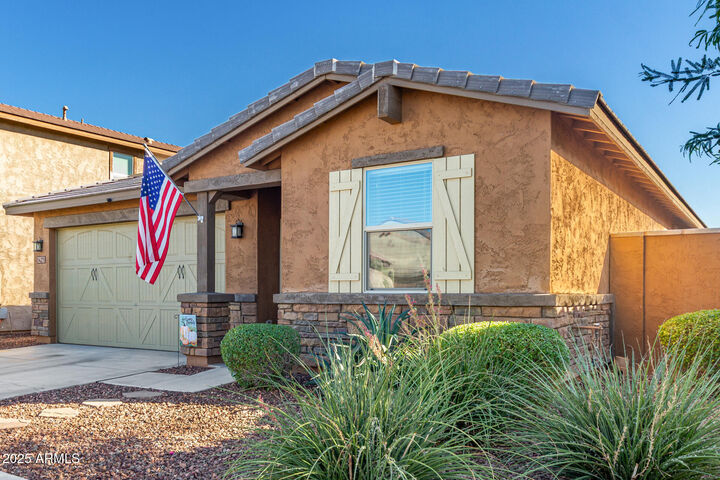 Property Photo: 14271 W Surrey Drive AZ 85379