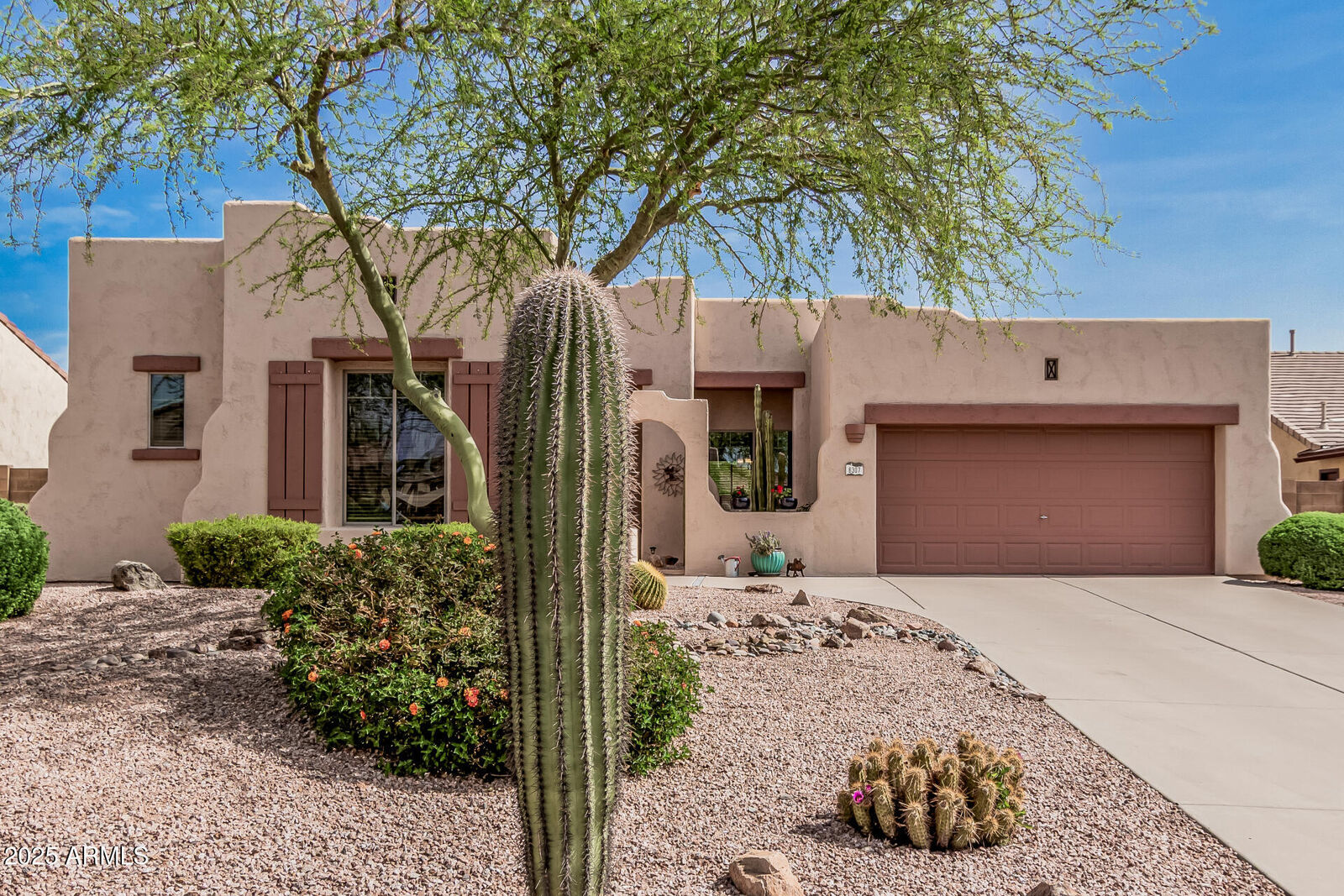 Property Photo: 8307 S Desert Preserve Court AZ 85118