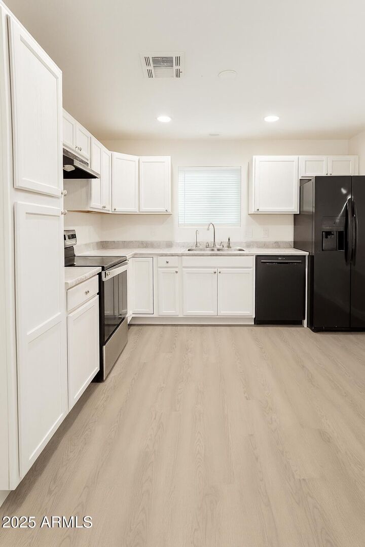 108 S Ocotillo Drive  Apache Junction AZ 85120 photo