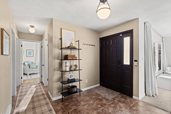 Property Photo: 1008 Valley Dr OH 44805