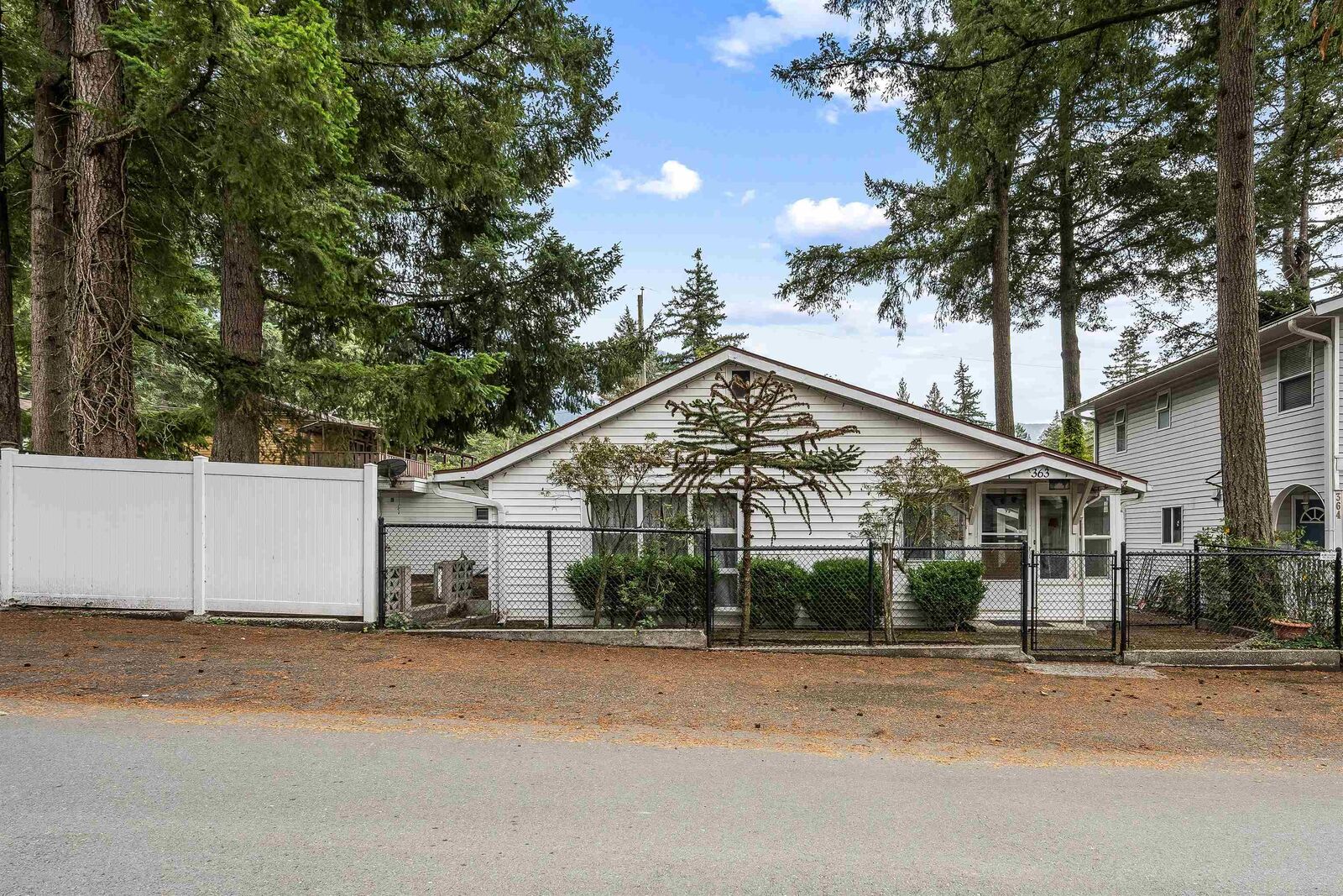 Photo de la propriété: 363 Pine Street BC V2R 4Y9