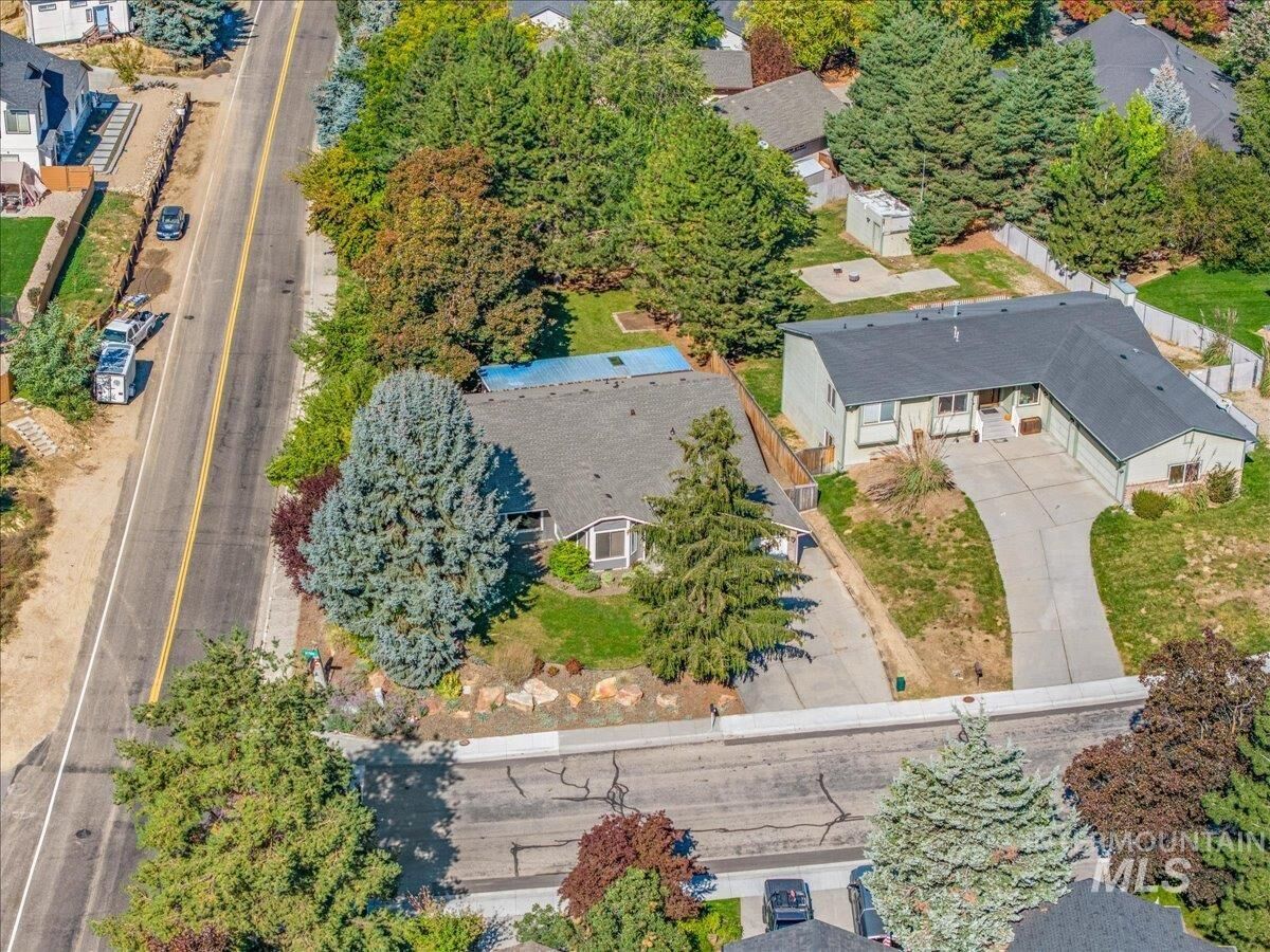 Property Photo: 1212 W El Pelar Drive ID 83703