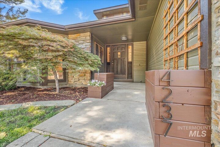 Property Photo: 4237 N Marcliffe Ave. ID 83704