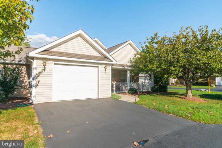 Property Photo:  221 Crestwood Lane  VA 22602 