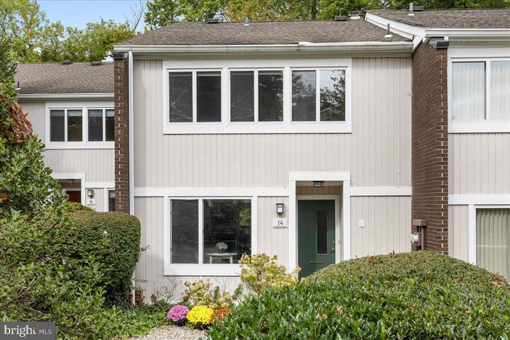 Property Photo:  14 Cameron Court  NJ 08540 