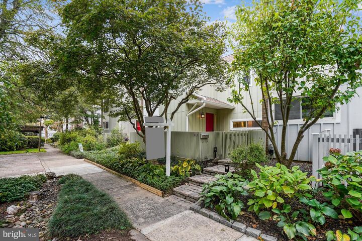 Property Photo: 11488 Links Drive VA 20190