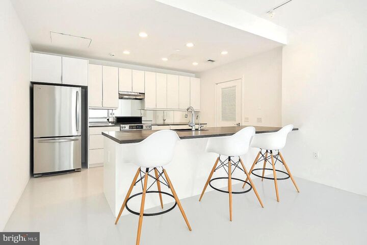 Property Photo: 1600 Arch Street 1809 PA 19103