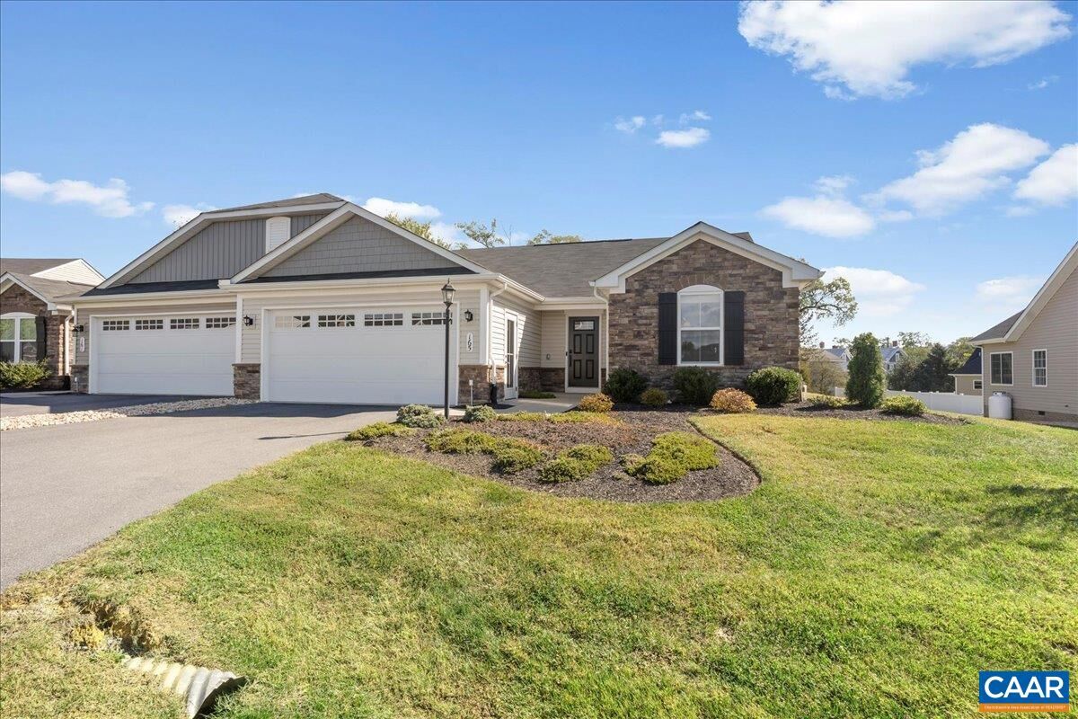 Property Photo:  165 Peak Dr S  VA 22840 