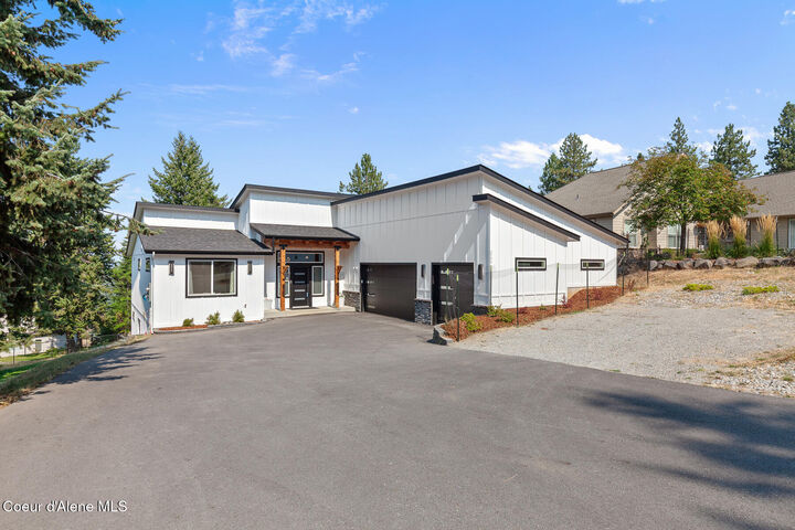 2177 E Grandview Dr  Coeur D'Alene ID 83815 photo