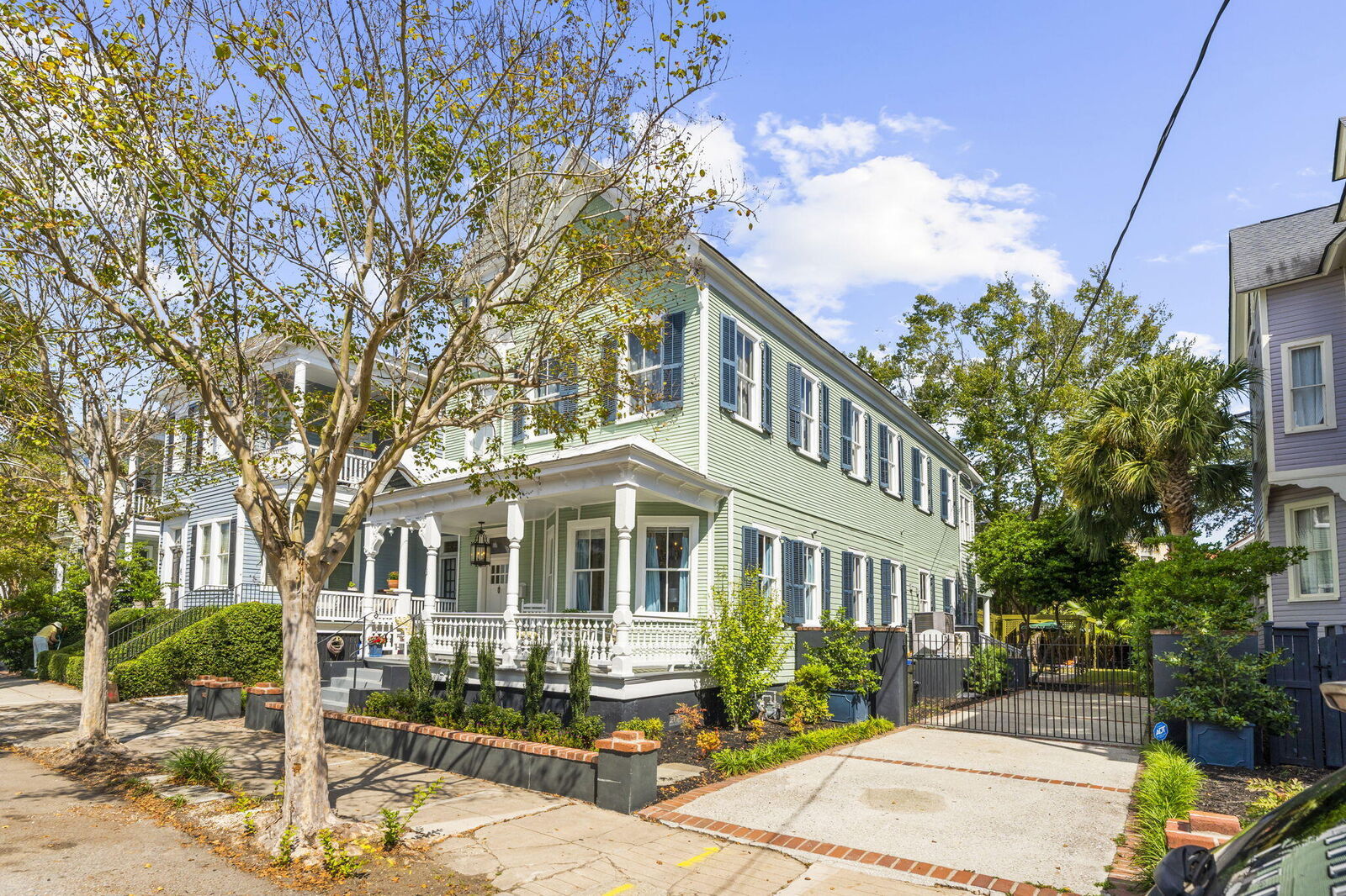 Property Photo:  6 Rutledge Avenue  SC 29401 