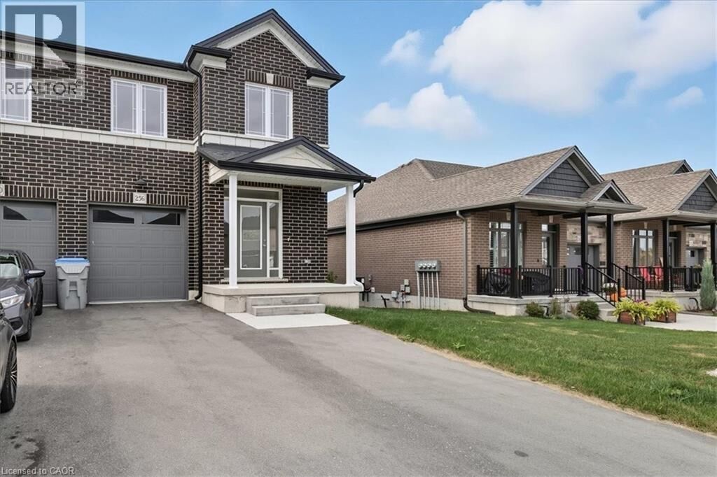 Photo de la propriété: 256 Keeso Lane ON N4W 0C3