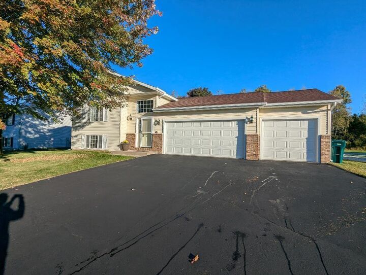2602 Parkway Lane  Weston WI 54476 photo