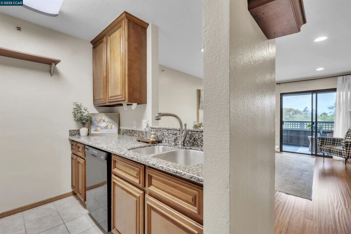 Property Photo: 29583 Vanderbilt Street 310 CA 94544