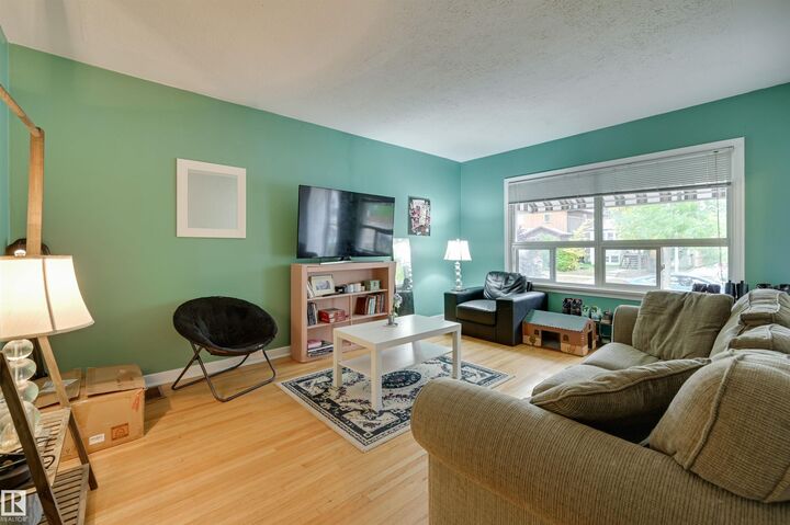 Property Photo: 10752 75 Avenue NW AB T6E 1J9