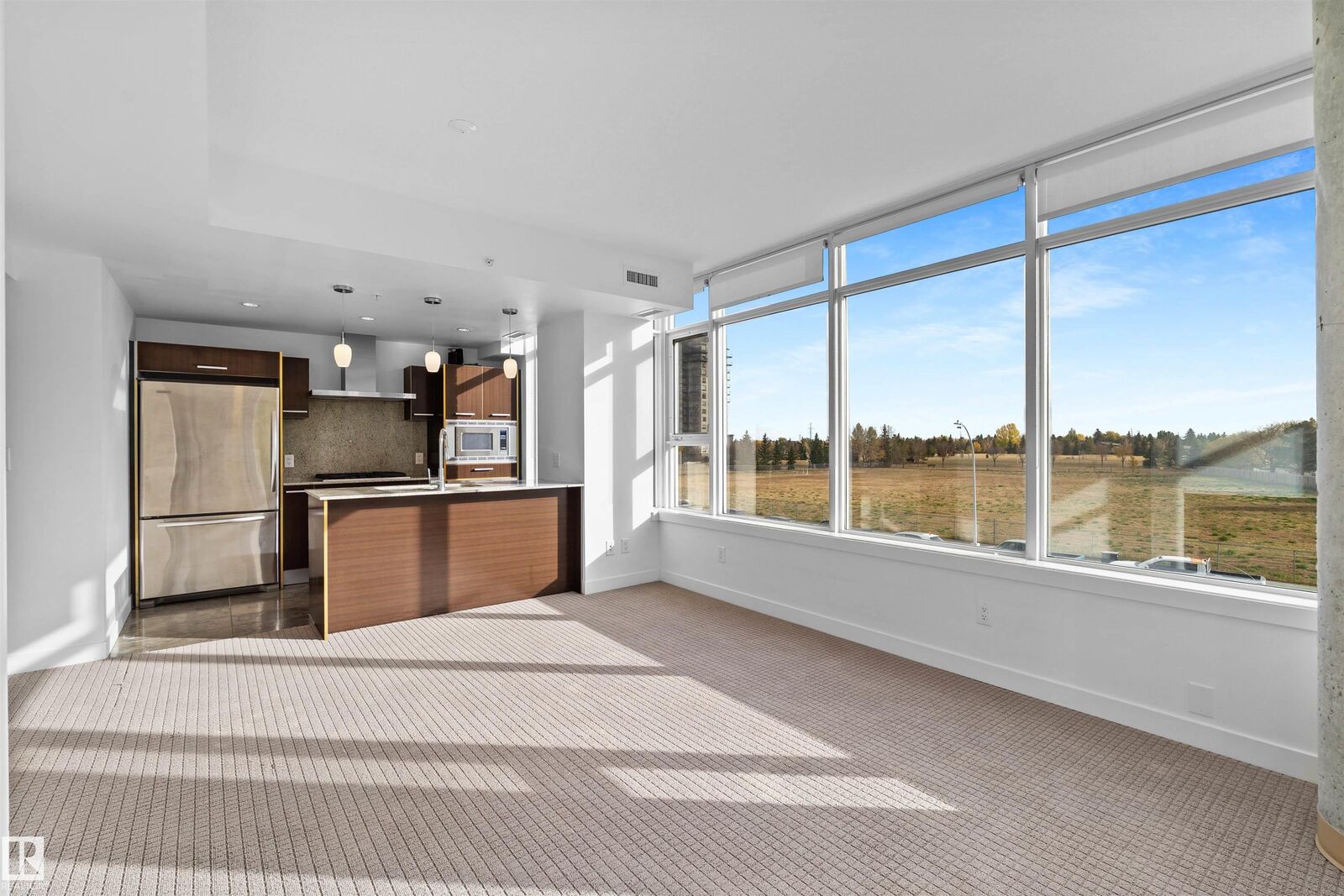 Photo de la propriété: 2606 109 Street NW 209 AB T6J 3S9