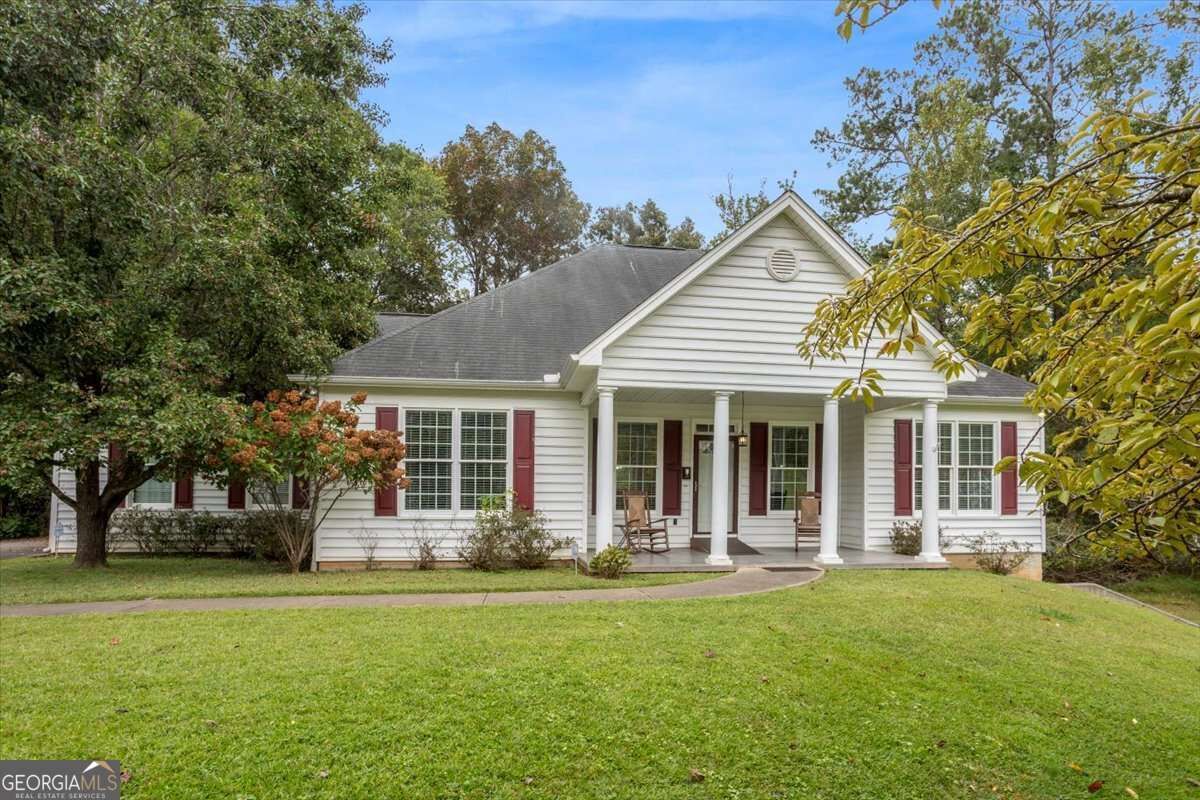 Property Photo: 4362 Park Circle GA 30101