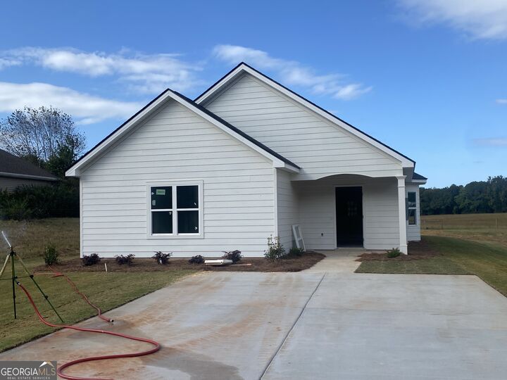 Property Photo: 162 Mathews Road GA 30257