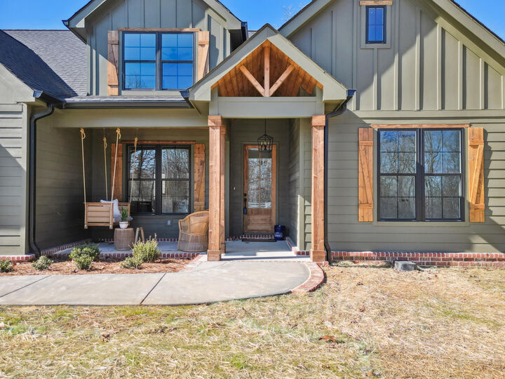 Property Photo: 28 Autumn Way TN 37327