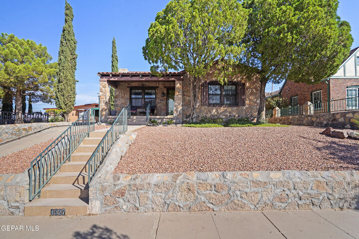 4327 Chester Avenue  El Paso TX 79903 photo