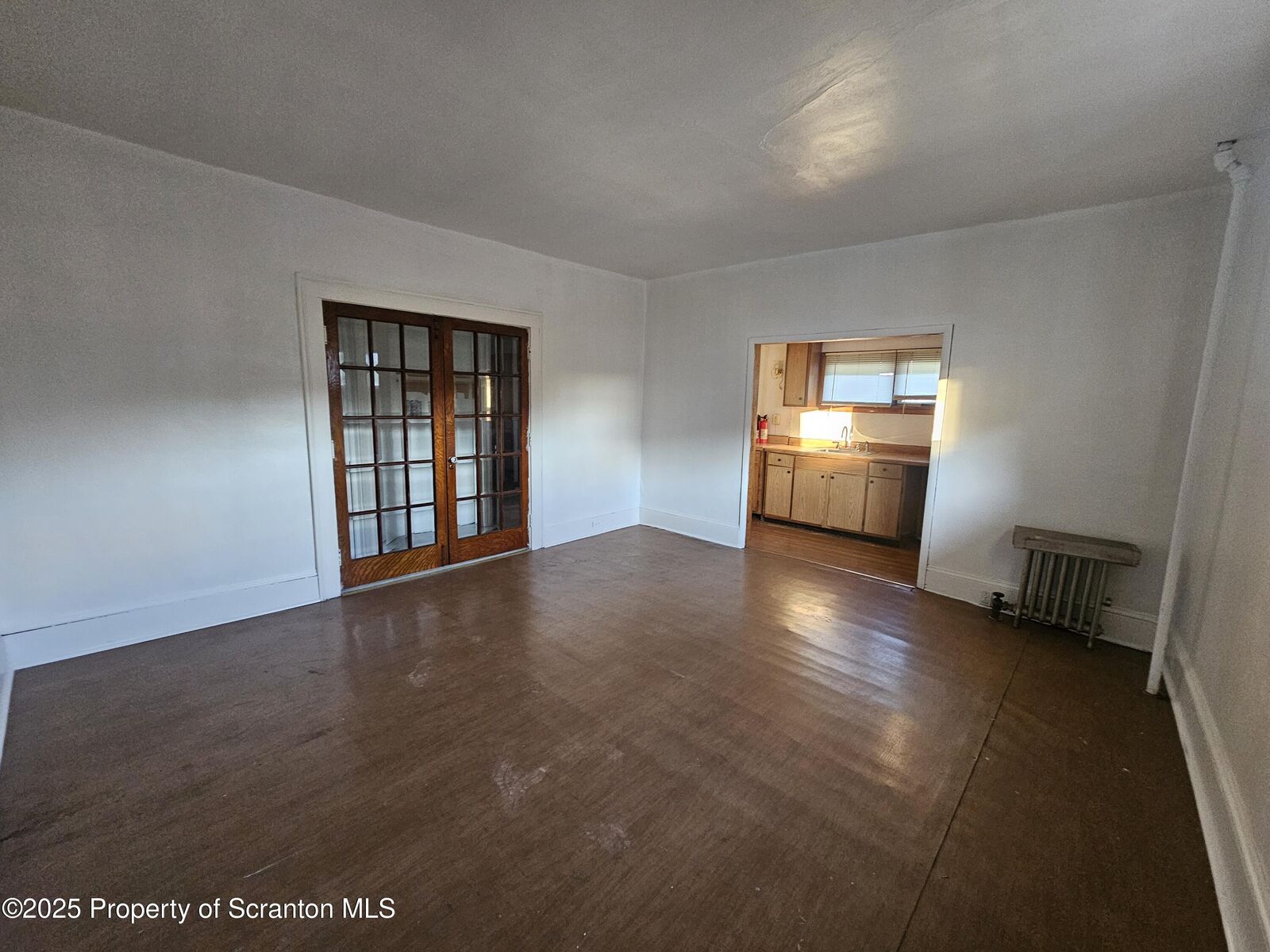 Property Photo:  423 W Lackawanna Avenue 3  PA 18447 