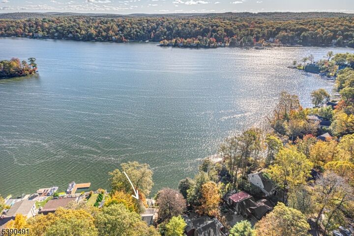 Property Photo: 2102 Lakeside Dr NJ 07422