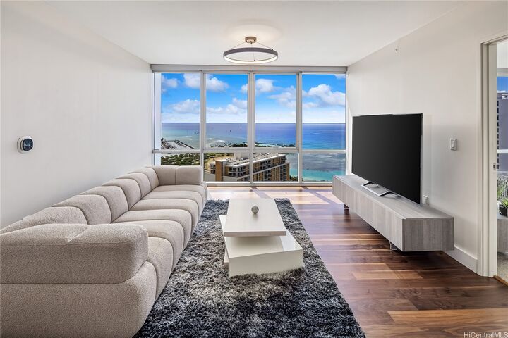 Property Photo: 1189 Waimanu Street 4002 HI 96814