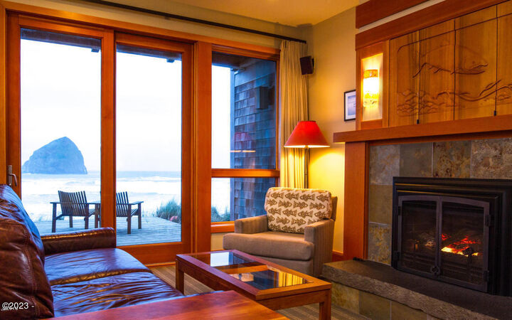 Property Photo: 33000 Cape Kiwanda Drive Unit #1 Week 30 OR 97135