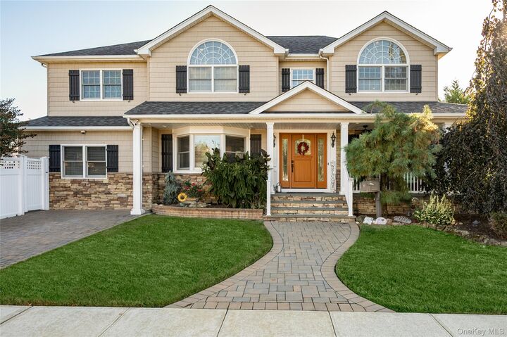 1823 Lincoln Avenue  Seaford NY 11783 photo