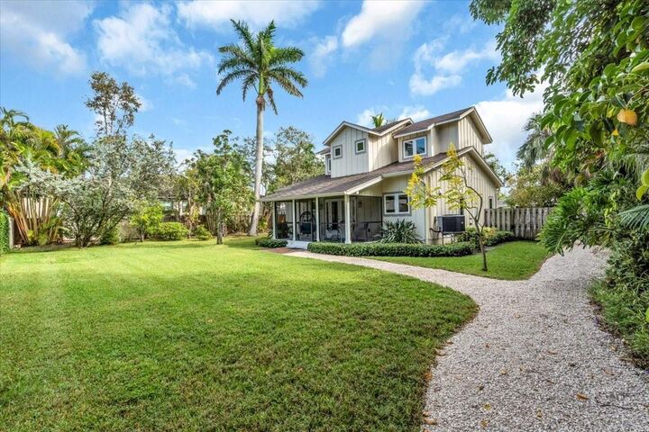 Property Photo: 1631 Worrington Street FL 34231