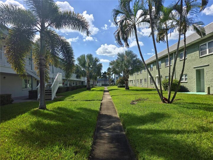Property Photo: 5267 81st Street N 5 FL 33709