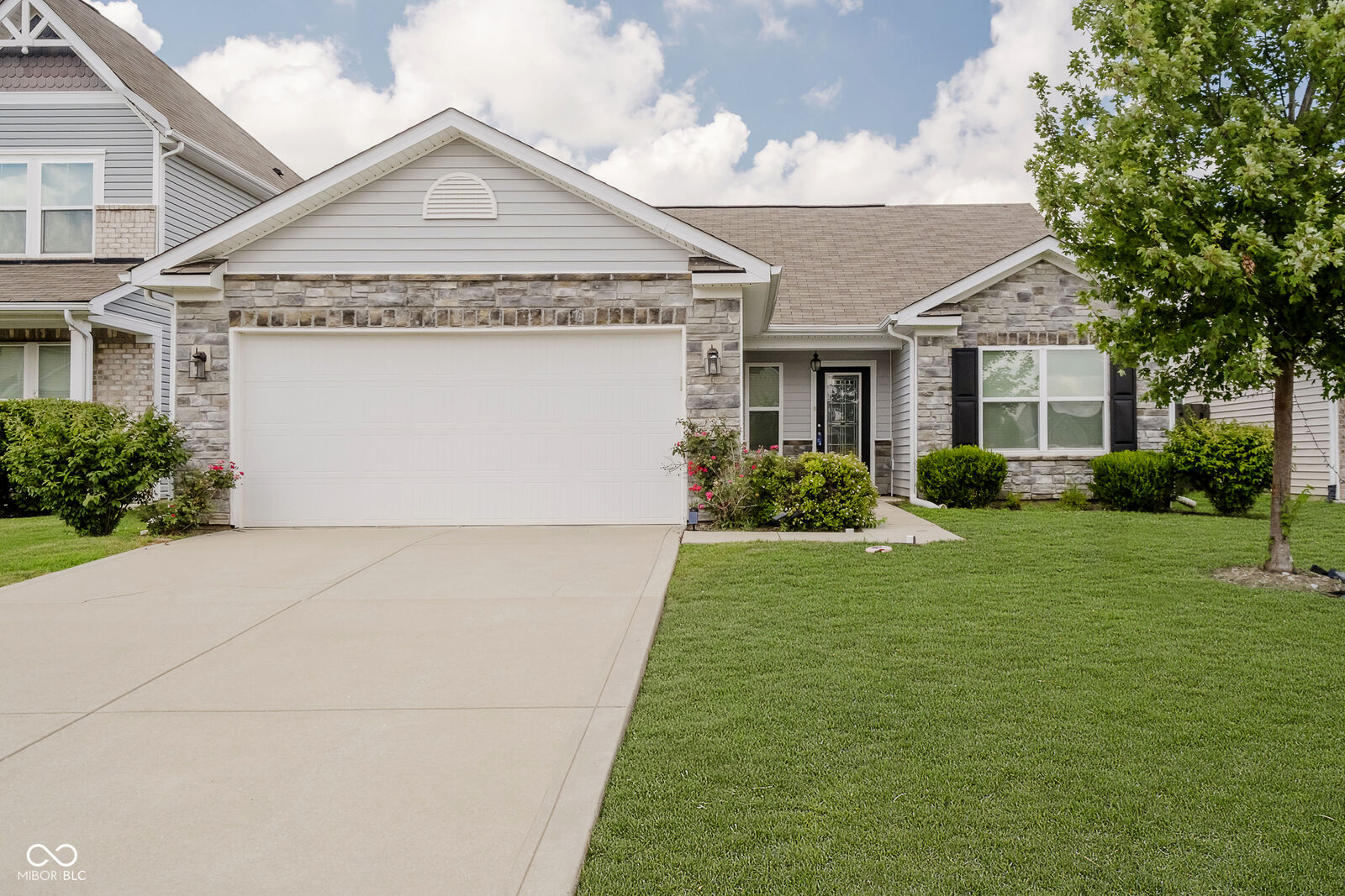 Property Photo: 5792 Waterstone Way IN 46075
