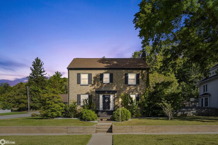 Property Photo:  1135 Avenue C  IA 52627