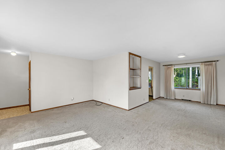 Property Photo: 4320 Pine Ridge Ln WI 53403