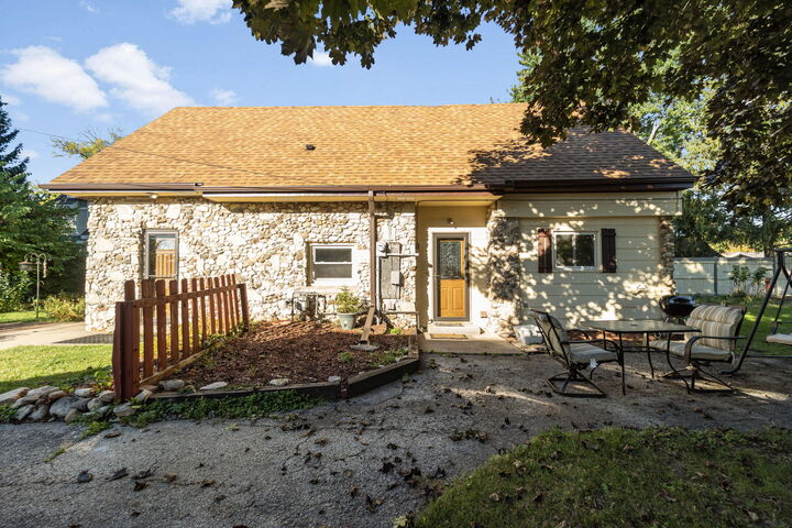 2012 Sunkist Ave  Waukesha WI 53188 photo