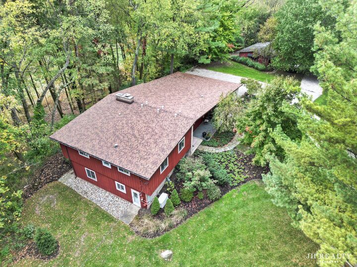 Property Photo: 1565 Cramton Avenue NE MI 49301