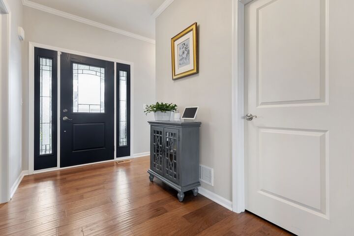 Property Photo: 1430 Souders Avenue IL 60119