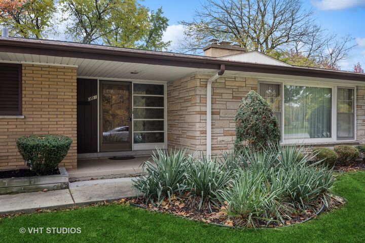 Property Photo: 301 S Arlington Heights Road IL 60007