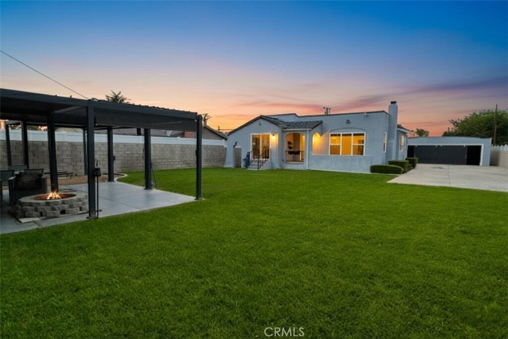 Property Photo:  15952 Norcrest Drive  CA 90604