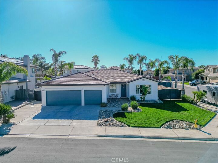 Property Photo: 729 Windbound CA 92223